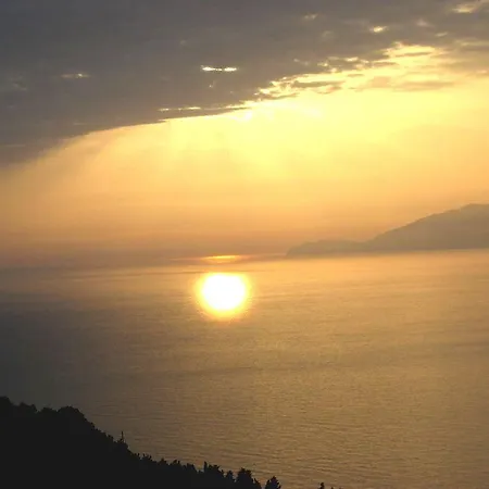 Il Bacio Di Capri 3* أناكابْري