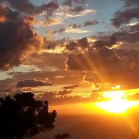 Il Bacio Di Capri 아나카프리