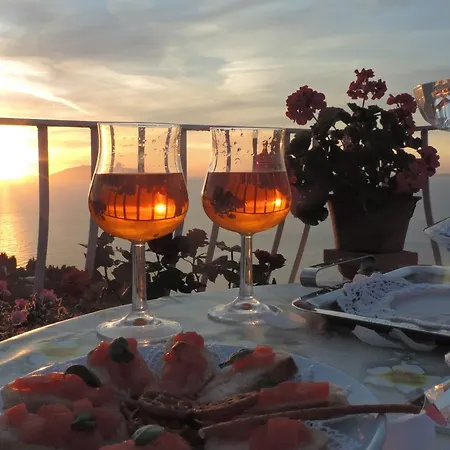 Il Bacio Di Capri أناكابْري